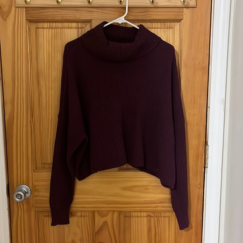 Women’s Maroon Turtleneck Sweater